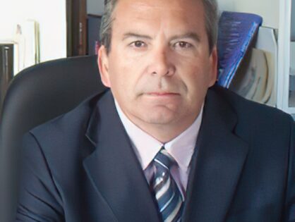 Dr. Antonio Mena Molina